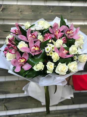 Букет цветов из: Розы и Хризантемы в Бирючах