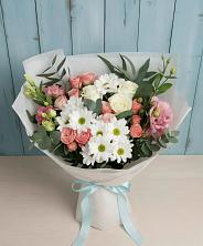 Букет цветов из:  Розы, Лизиантусы и Хризантемы в Бирючах