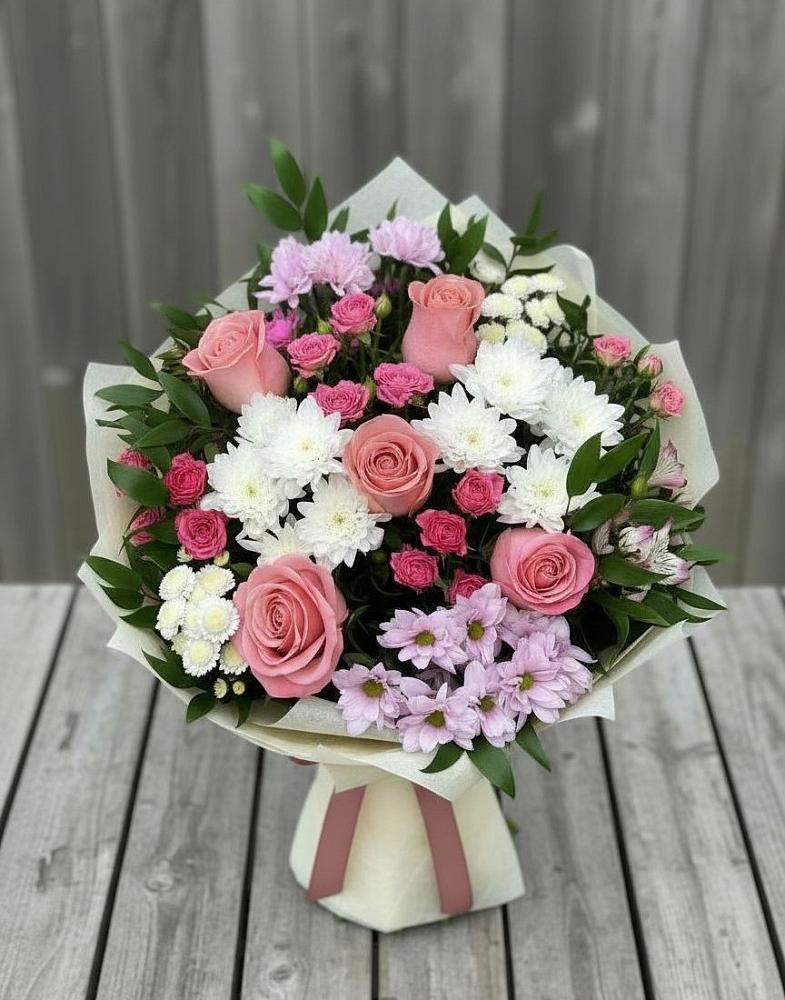 Букет цветов из: Альстромерии, Гвоздики, Розы и Хризантемы в Бирючах