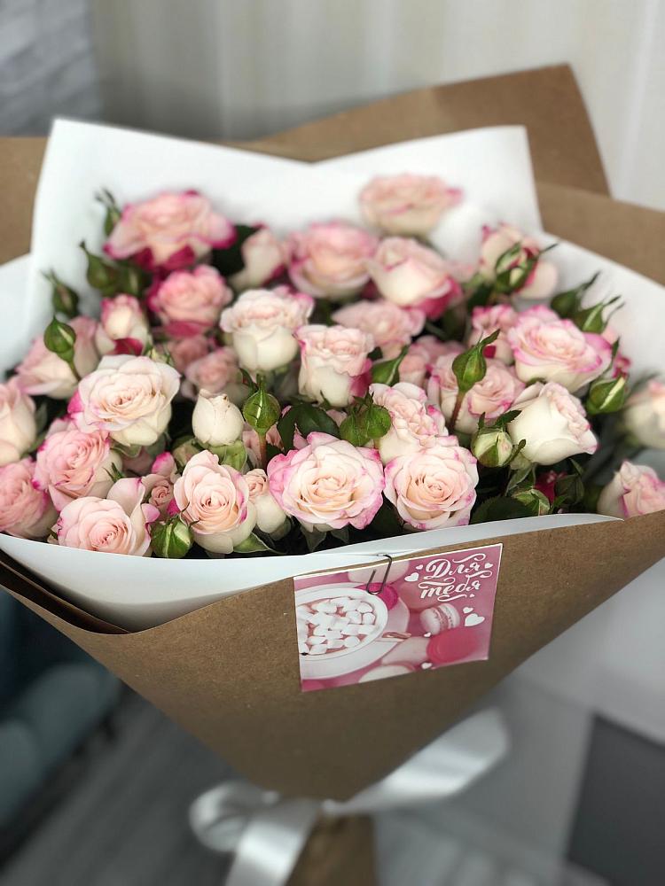 Букет цветов из: Розы в Бирючах