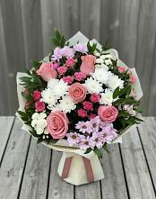 Букет цветов из:  Альстромерии, Гвоздики, Розы и Хризантемы в Бирючах