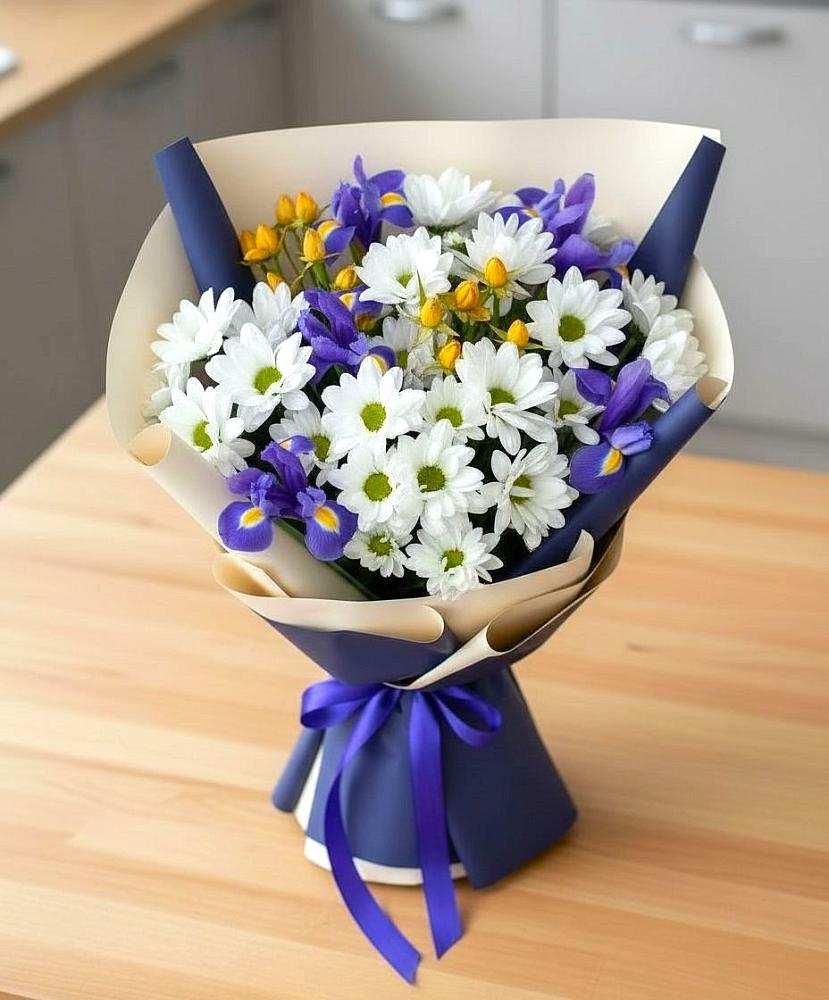 Букет цветов из: Розы, Ирисы и Хризантемы в Бирючах