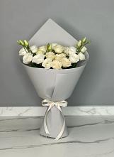 Букет цветов из:  Розы и Лизиантусы в Бирючах